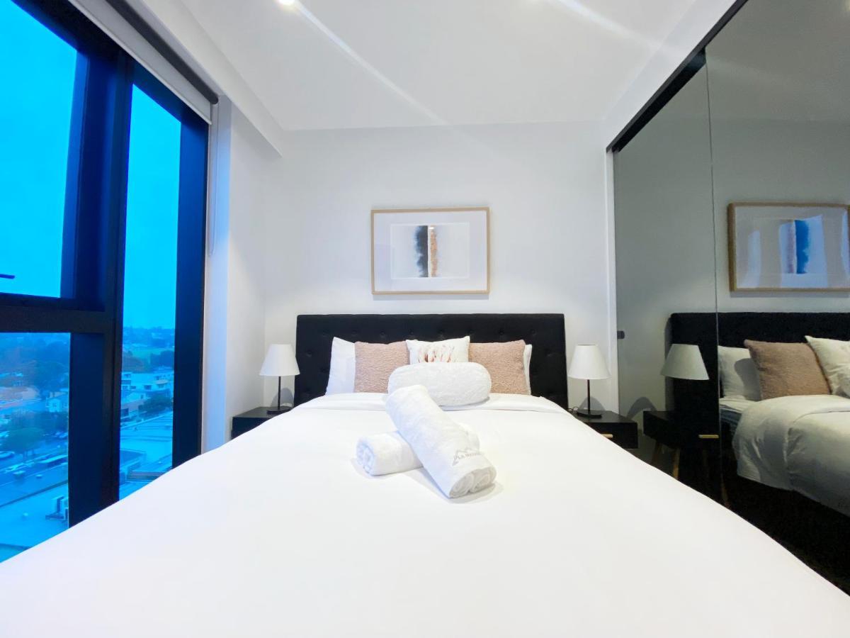 Box Hill Central Sky One Apartment Екстериор снимка